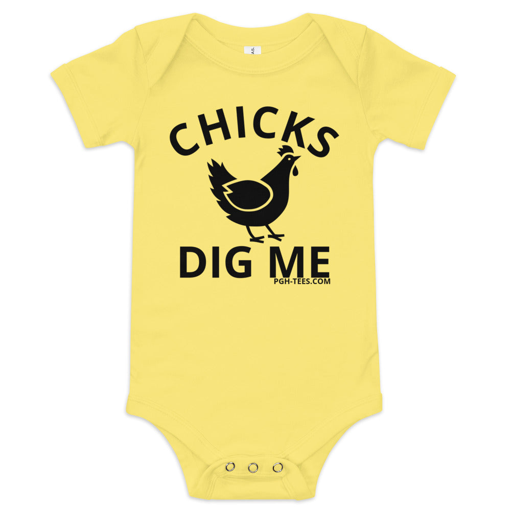 CHICKS DIG ME Baby short sleeve one piece