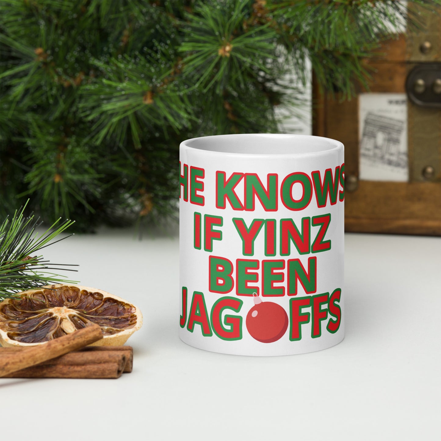 HE KNOWS IF YINZ BEEN JAGOFFS White glossy mug